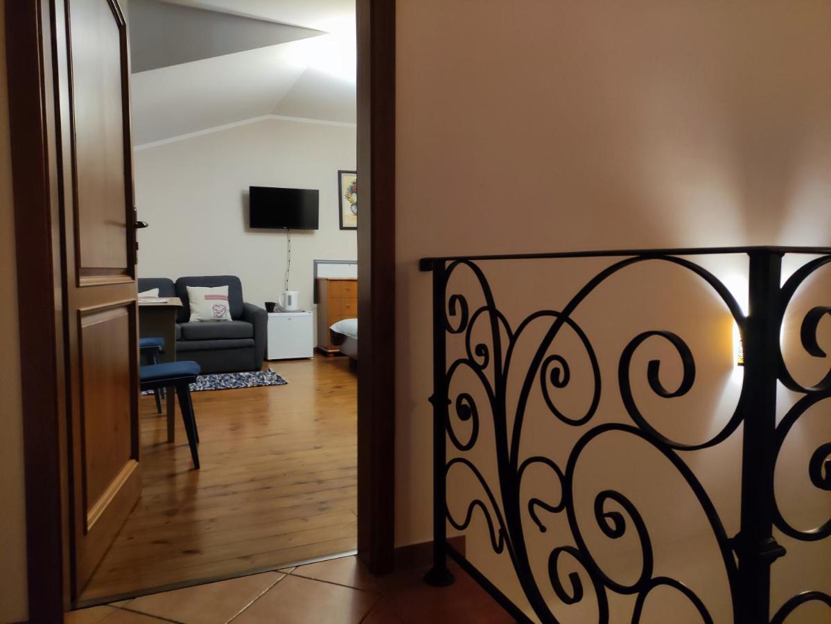Dolina Biebrzy - Osrodek Agroturystyczny Villa Wrocen Exteriör bild